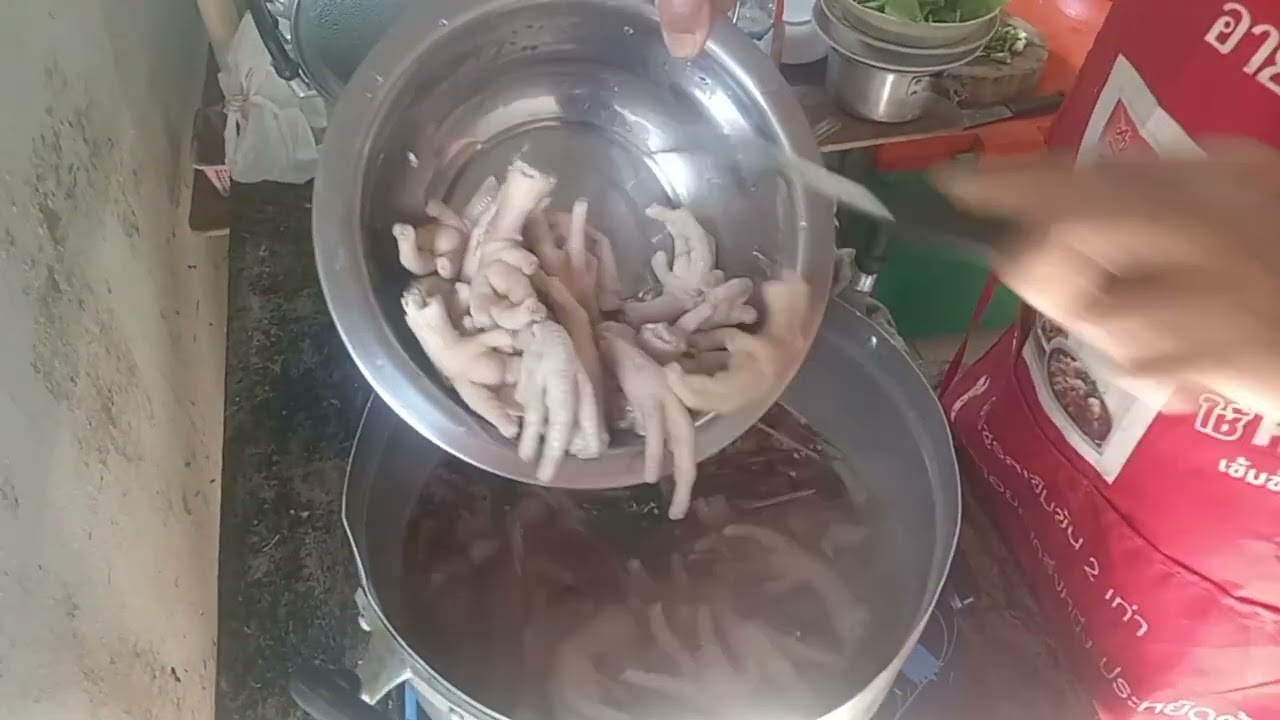 19 นาที  2 เมนู  ซูปเปอร์​ตีน/ผัดกระเพราหมู หน่อไม้  หน.ไก่