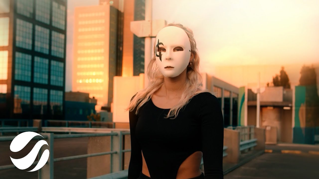 SMACK - Make Me Feel (feat. Lovespeake)  [Official Music Video]