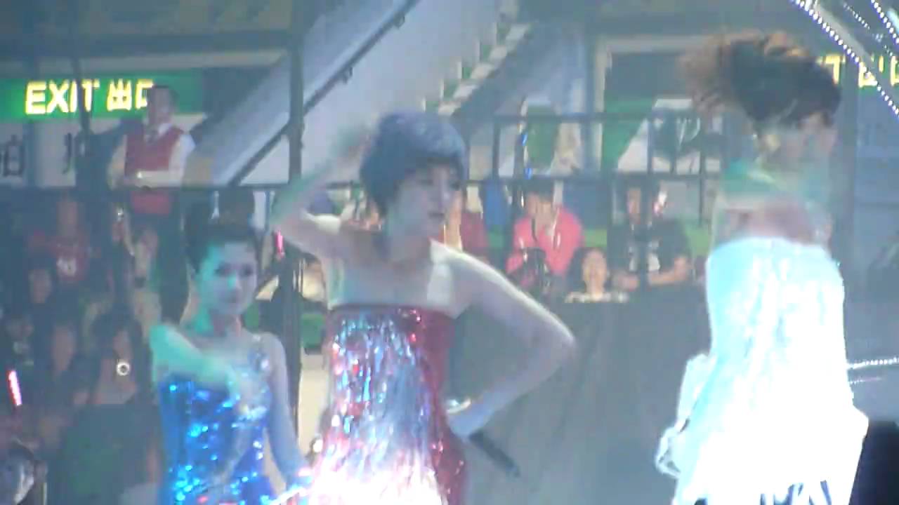 S.H.E 愛而為一演唱會香港站 2009.10.16 - BOOM