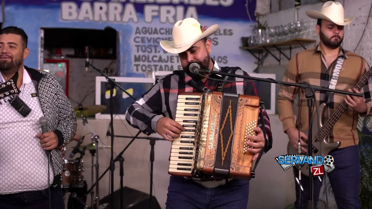 Los Varones De Culiacan - Porto Sombrero (En Vivo 2023)