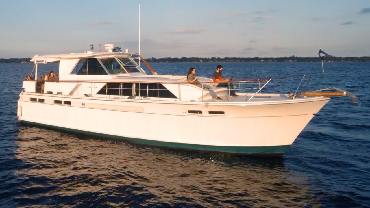 Добро пожаловать на борт Chris Craft Commander 47'