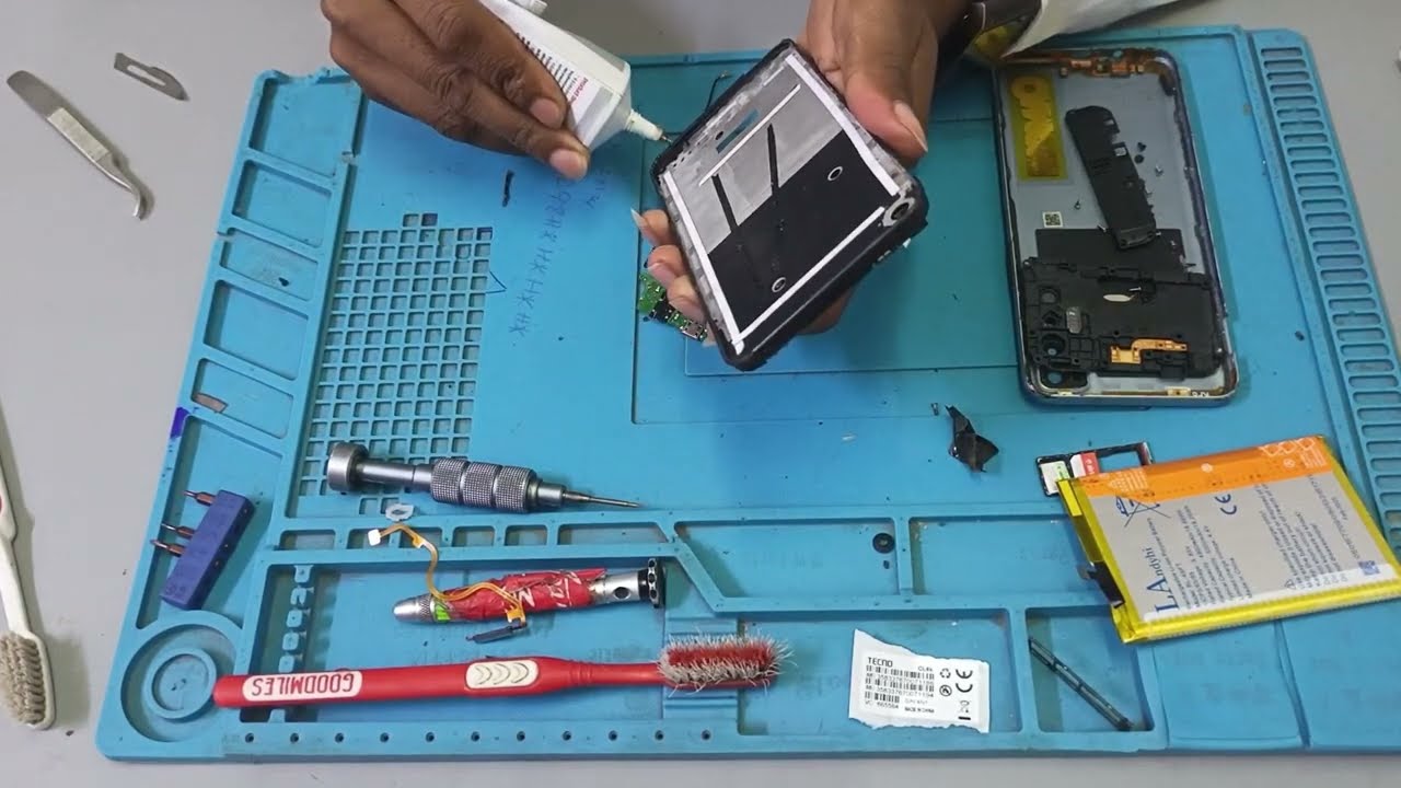TECNO CAMON 17 Screen Replacement – Easy Fix for Cracked or Unresponsive Display