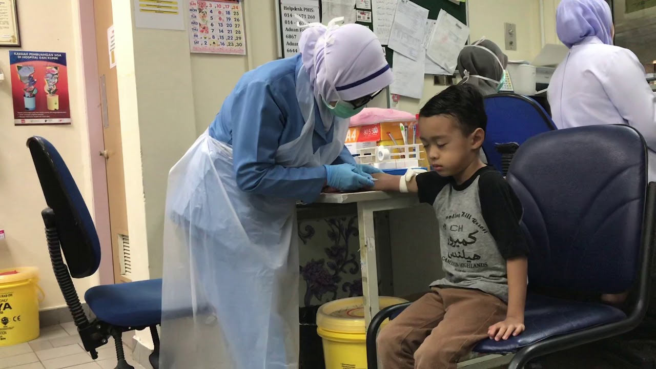 Lutfi Kena Cucuk Ambil Darah Di Hospital Manjung