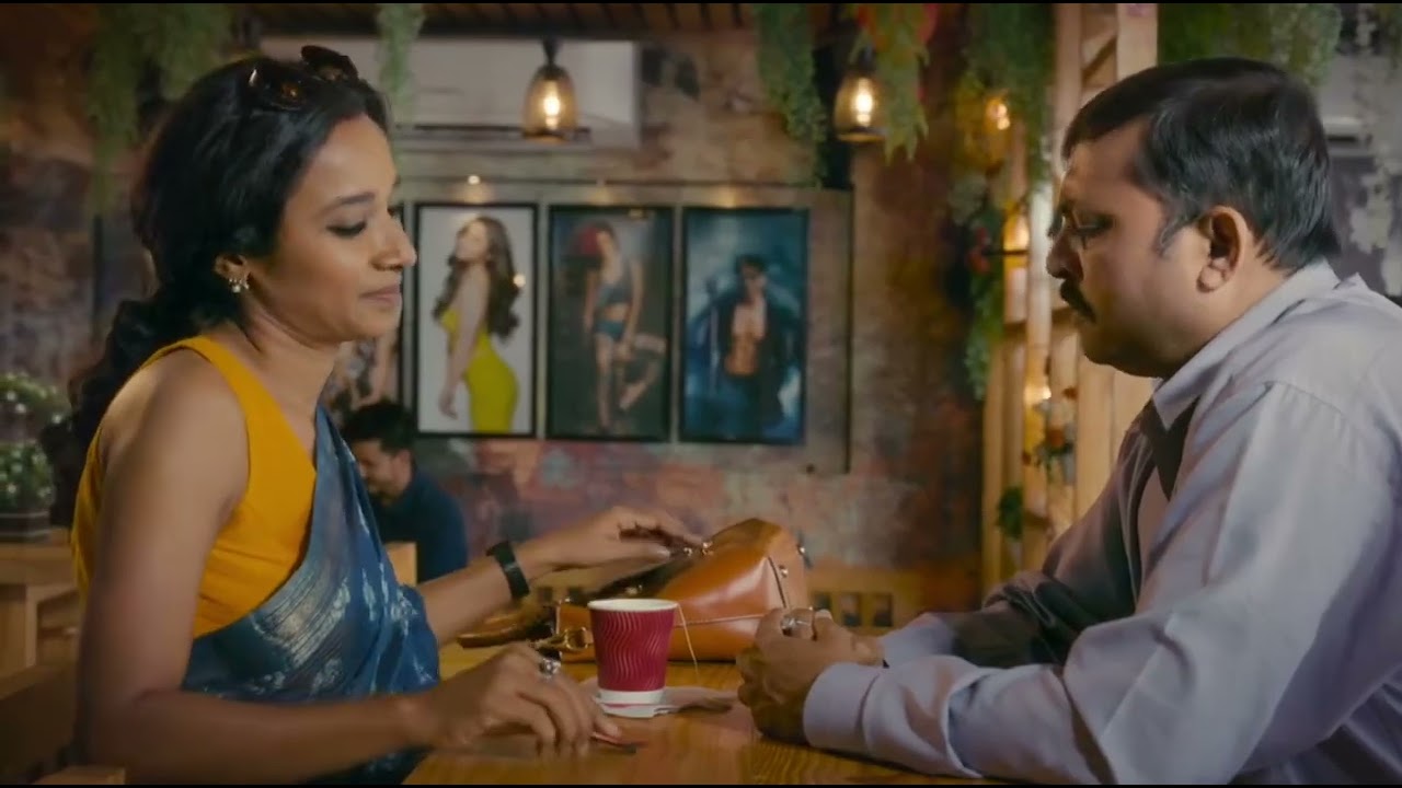 Tannishtha Chatterjee Kiss Scene Highlights | Bindiya Ke Bahubali Romantic Moments | Desi Watcher 