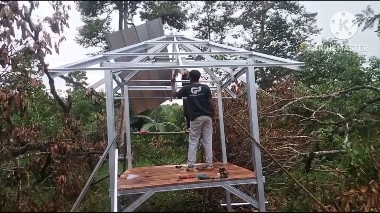 Pondok kasebo kebun .rangka atap baja ringan.