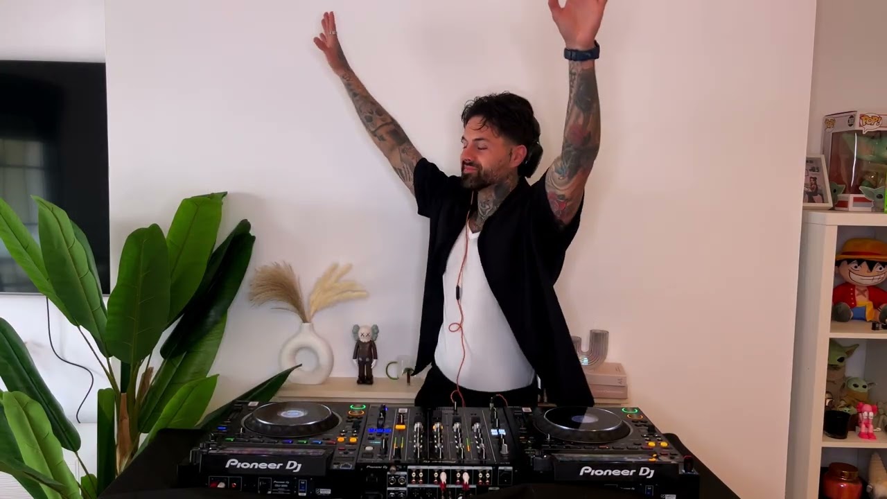 #001 SESSION TECH/HOUSE - LATIN/TECH