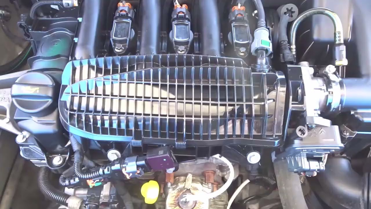 Reniflard moteur Peugeot.107/ 2008/208/ 301 - بلف التبخير فى محرك البنزين  بيجو ستروان . موقعه/