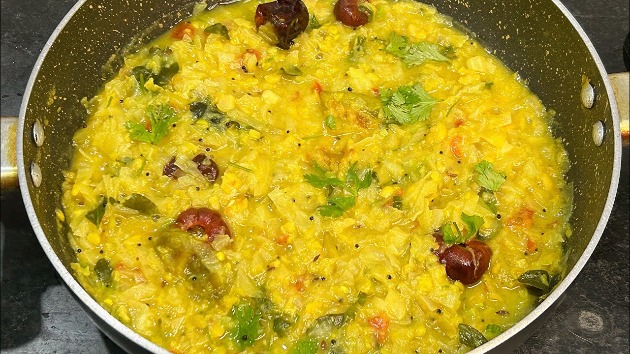 முட்டை கோஸ் கூட்டு l Muttaikose Kootu Recipe in Tamil l Cabbage Kootu Recipe l Vanitha's Food World