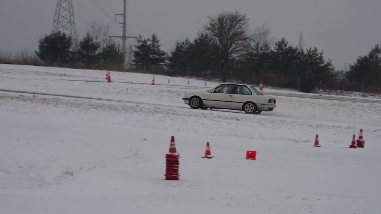Track Day na śniegu - 2026.02.18 - z zewnątrz BMW