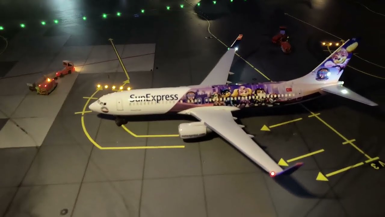 Biggest Airport Model Knuffingen with Takeoffs & Landings at