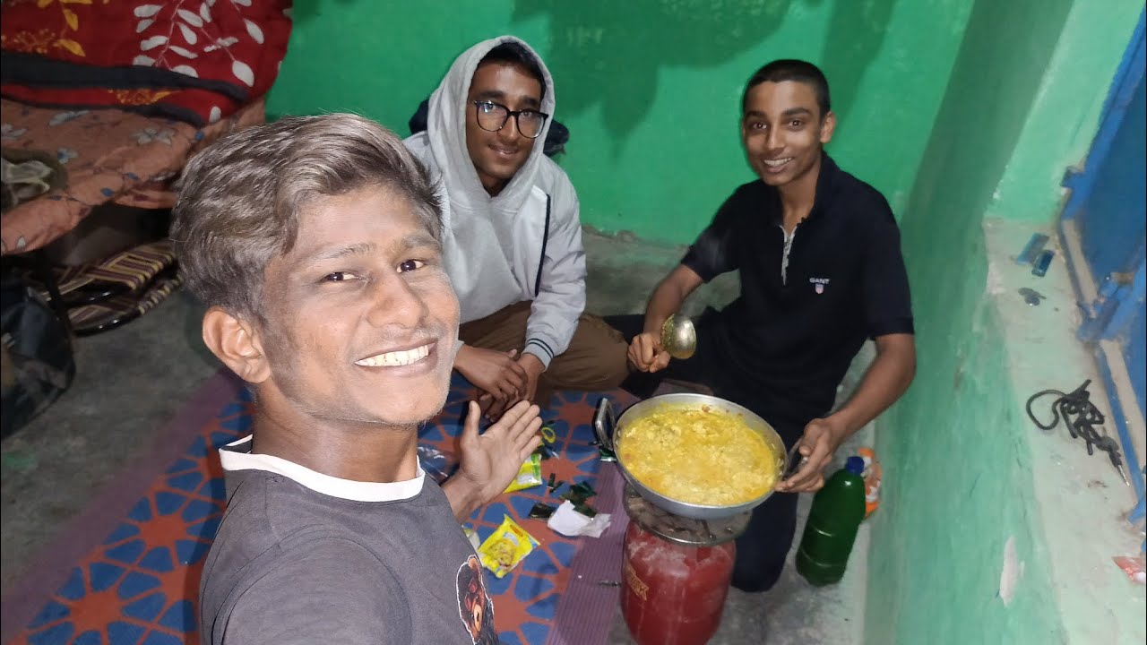 Maggi party 🤤☺️