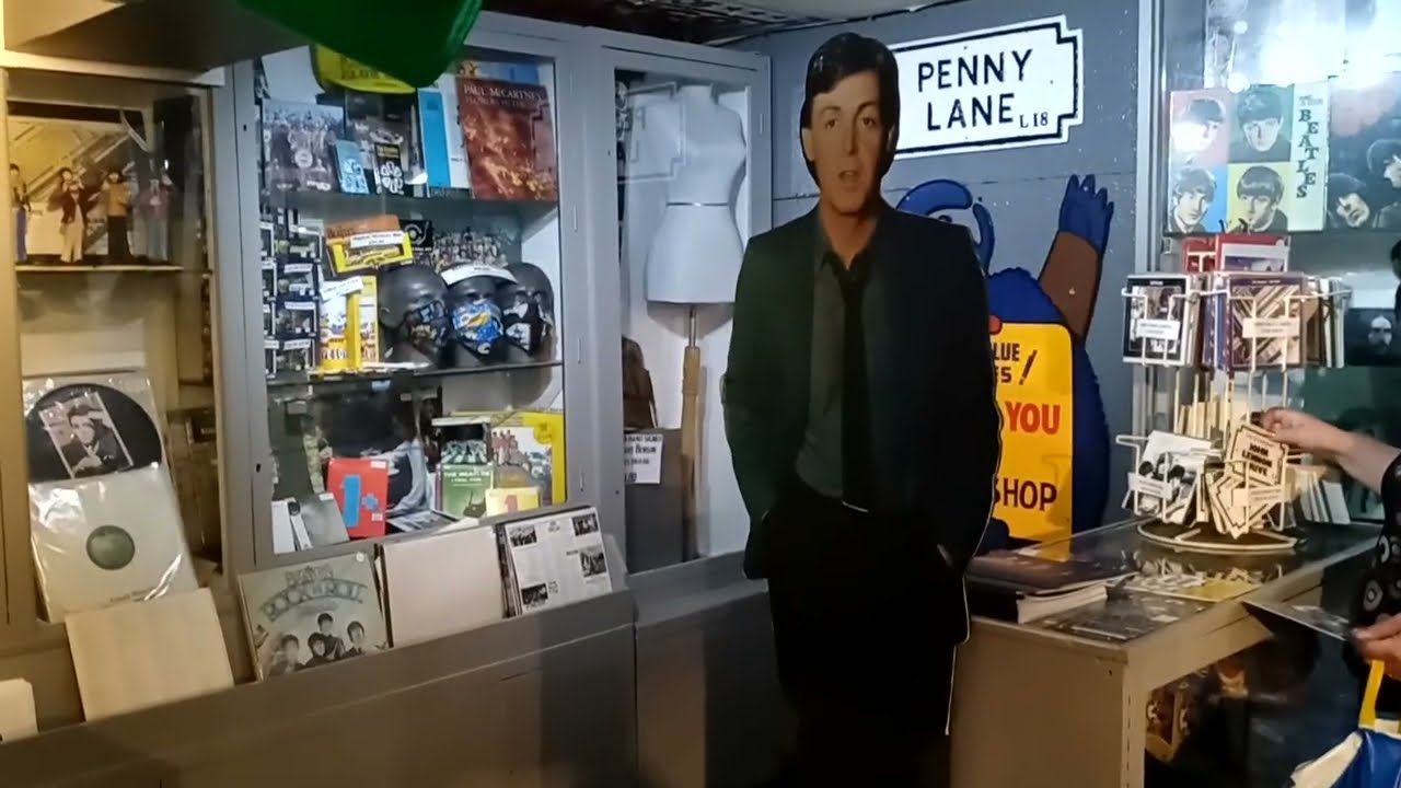 A quick visit to the Beatles shop,31 Mathew street, Liverpool     #tourism #liverpool #thebeatles