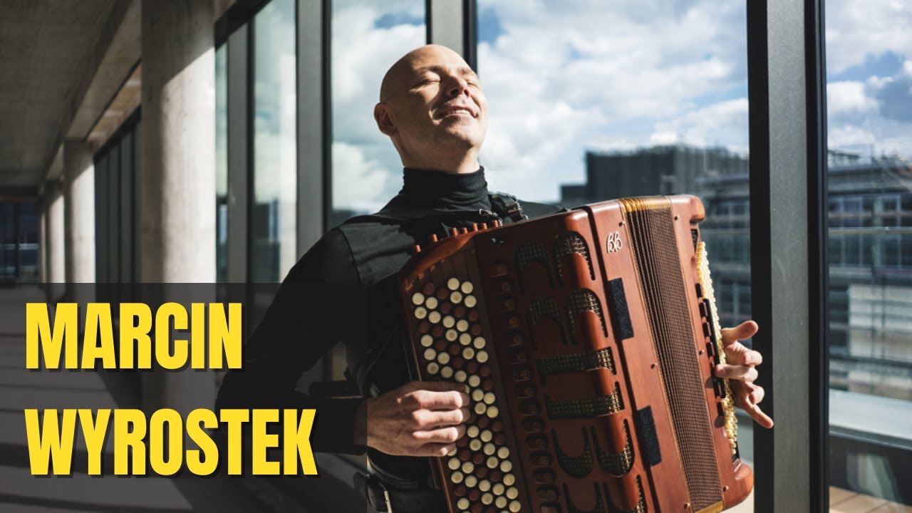 Marcin Wyrostek: Mój dziadek sprzedał krowę i kupił akordeon