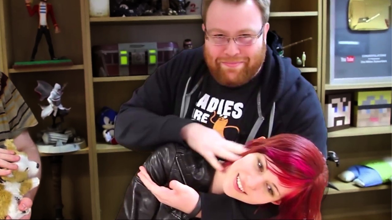 Jesse Cox and Dodger being siblings for 5 minutes