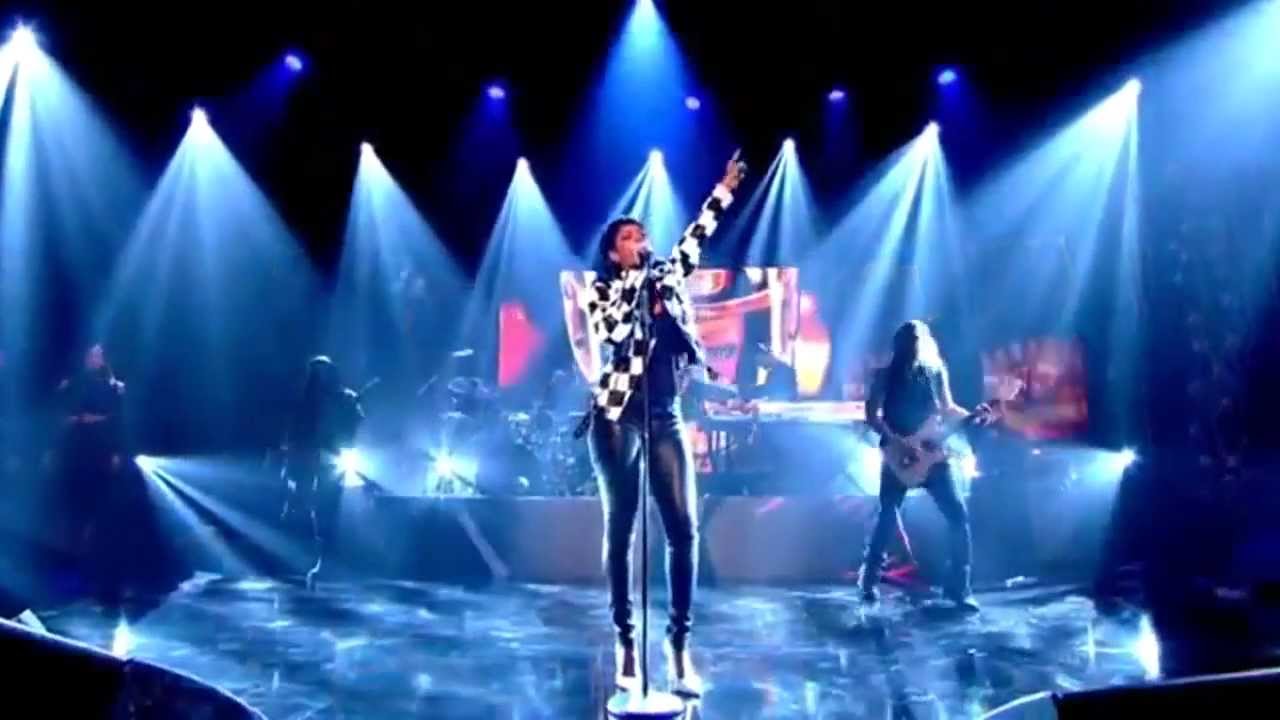 Rihanna - What Now [ Live at Alan Carr HD ]