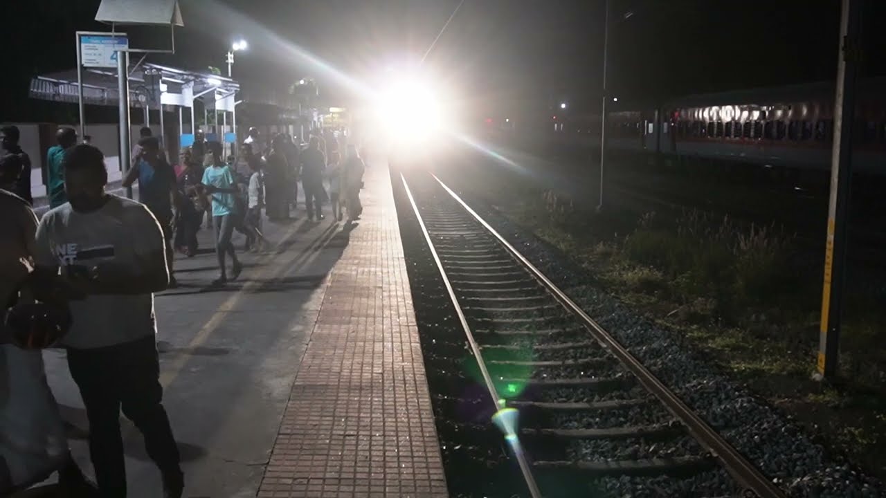 Vandebharath Train First Day at Thalassery railwastation