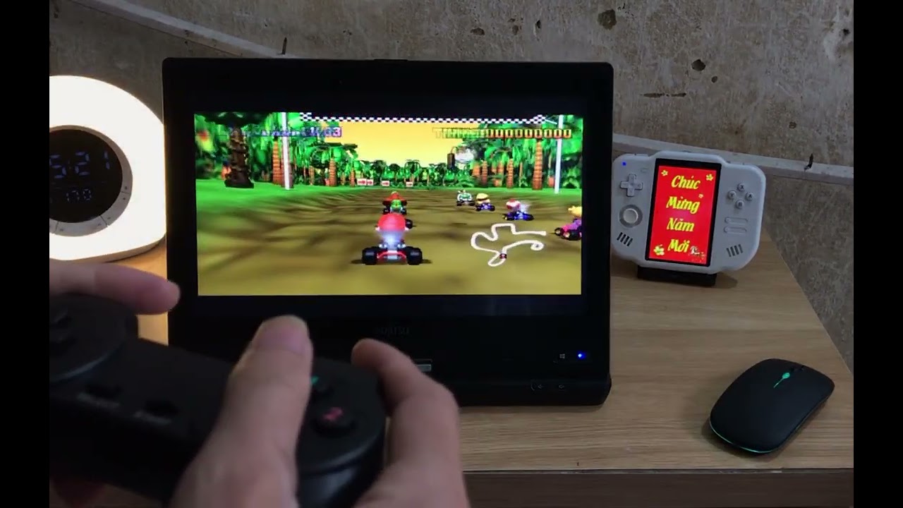 biến laptop thành máy chơi game retro