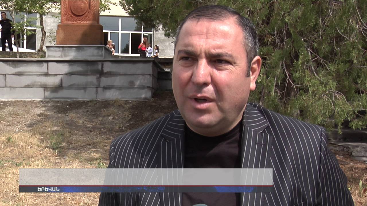 Խաչքար՝ քառօրյա պատերազմի հերոսների հիշատակին
