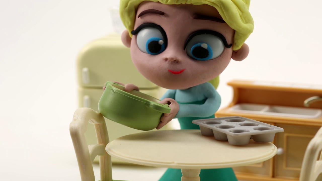Elsa Makes Cupcakes for Olaf and Anna - DCTC Play-Doh Stop Motion Video