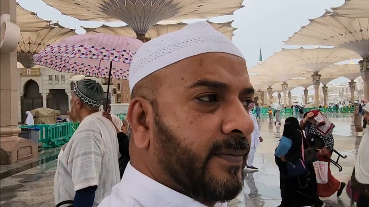 Asar Namaz In Madinah e Shariff And light Rainig