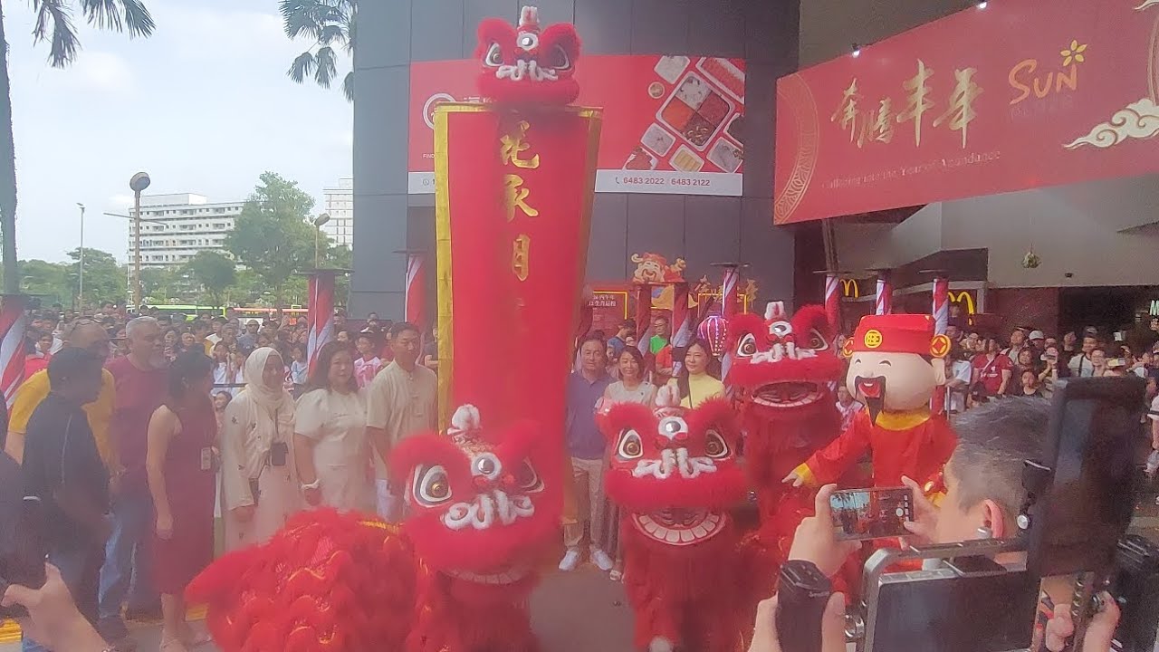 Singapore Yiwei Athletic Association full performance at sun plaza sembawang mall 