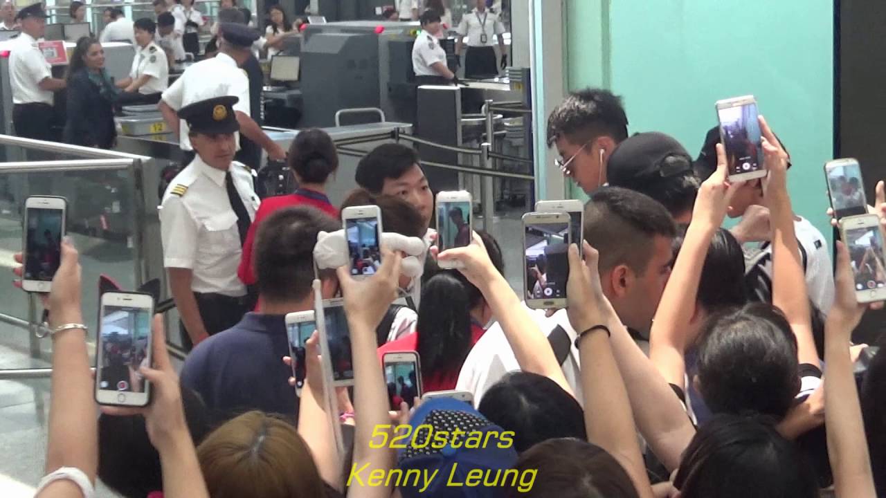 吳亦凡Kris Wu(크리스) Departure Hong Kong Airport 20160731