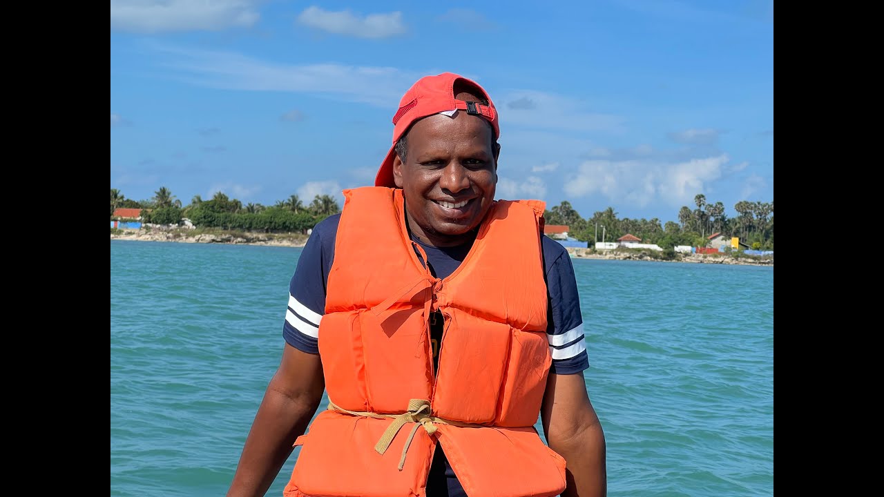 Sri Lanka. Velanai to Pungudutivu. On the way to Delft Island.