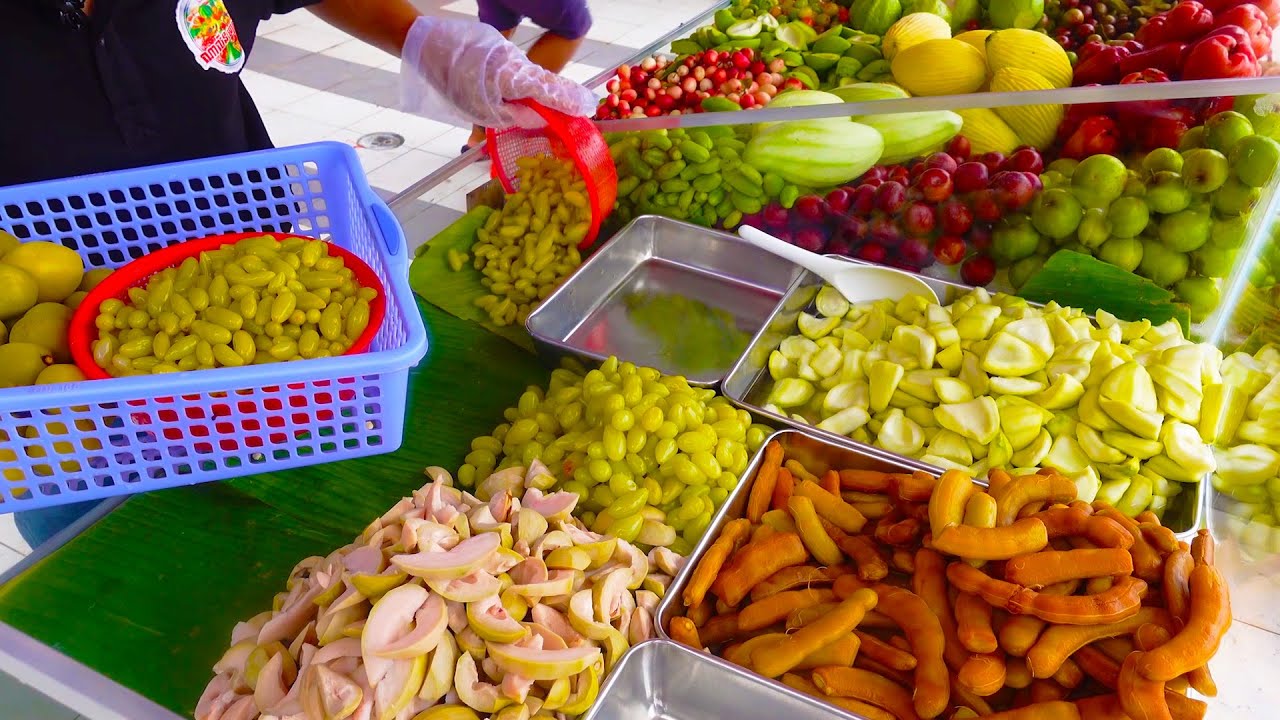 Amazing Sour Fruit Buffet ! The Best Khmer Spicy Fruit Salad (Maju Kralok) | Cambodian Street Food