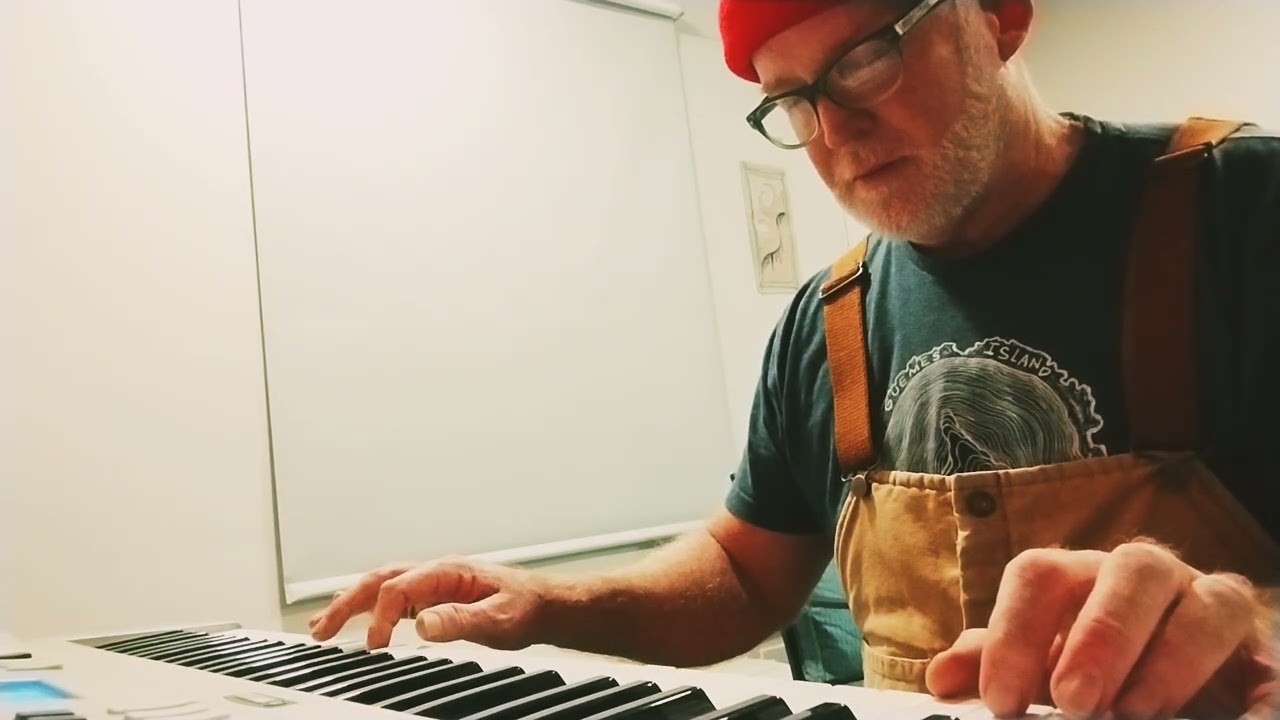 #1 experiment with Yamaha keyboard (25 bucks at Goodwill)