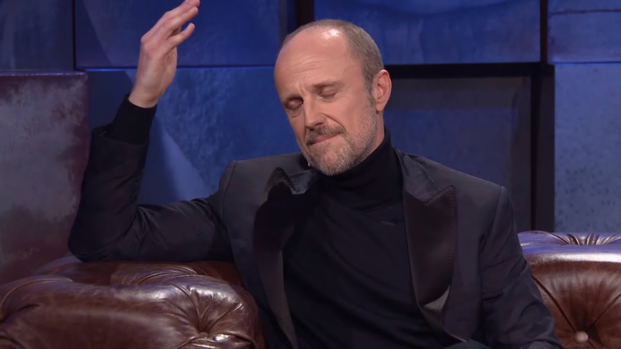 Simlat o byciu księdzem: 