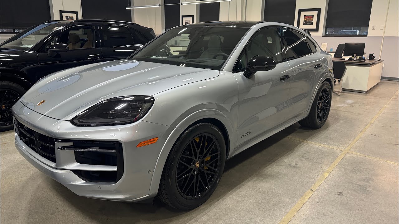 Новый Porsche Cayenne GTS 2025 года против Cayenne S без спортивного выхлопа