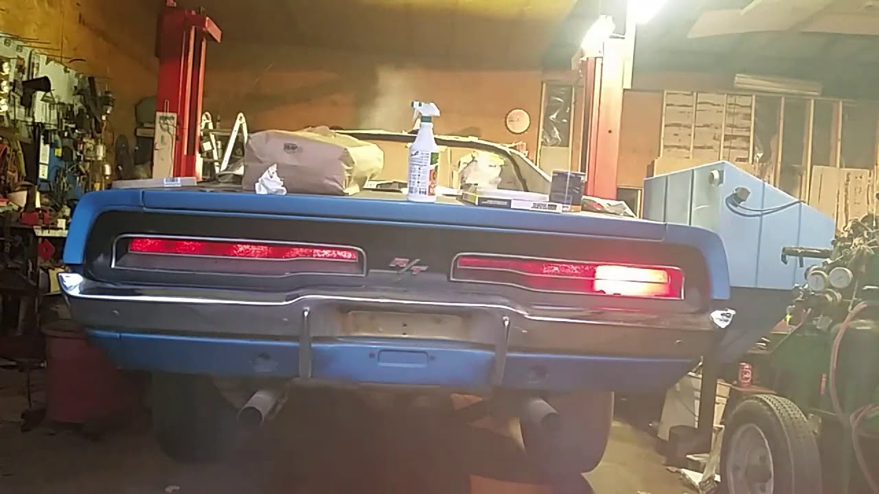 1969 Charger, drives first time since 1980's #BigBlueCharger