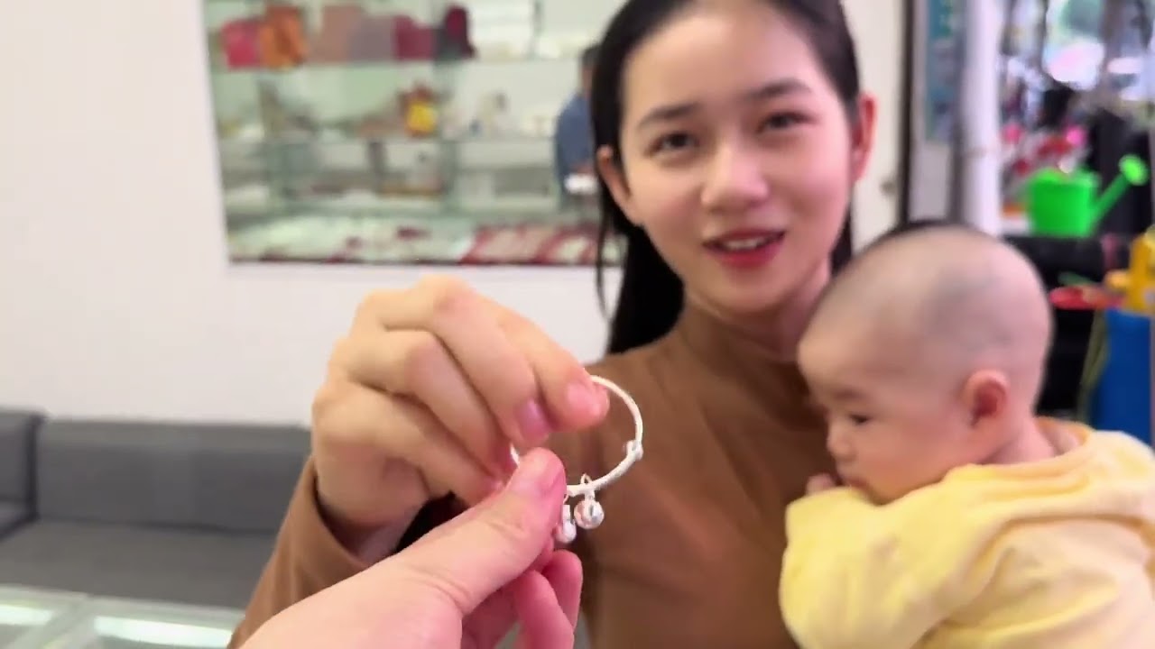 带老挝媳妇上星级酒店，中国的消费惊呆了 