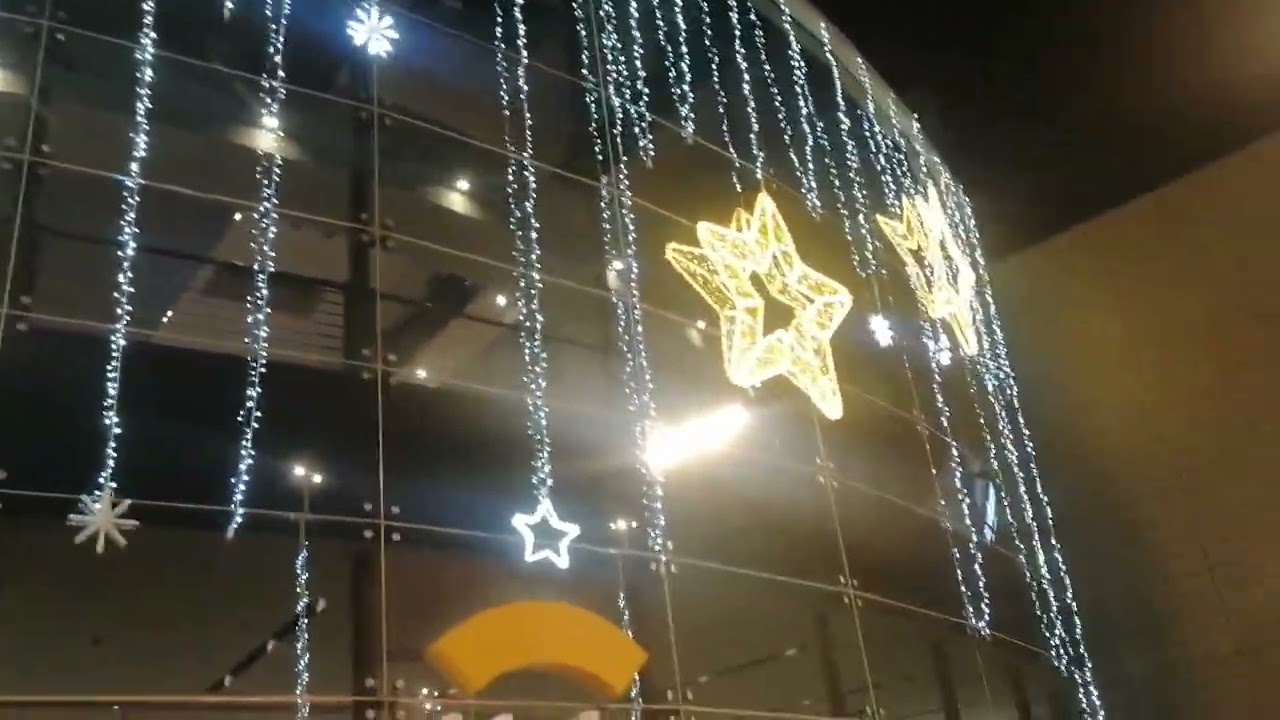 Centro Comercial Salera un paseo 🌿🌳🏛️