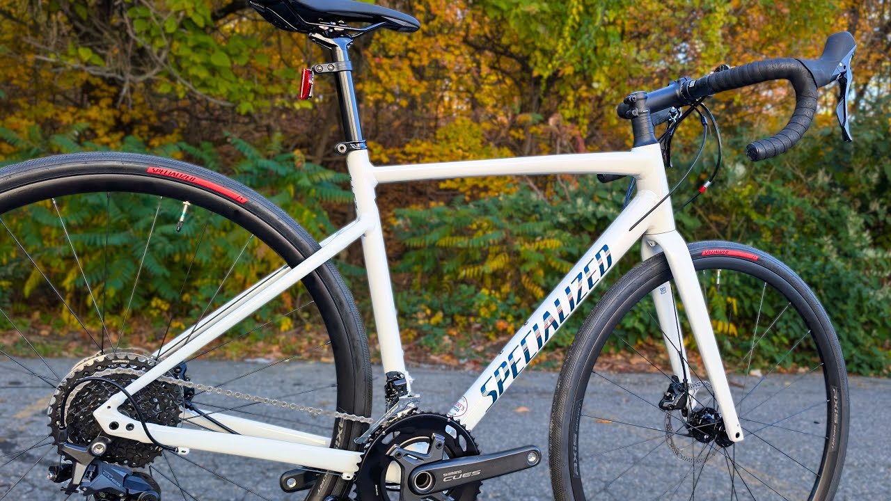 Стоит ли покупать Specialized Allez Premium 2026 года для новичка? Обзор и вес шоссейного велосипеда