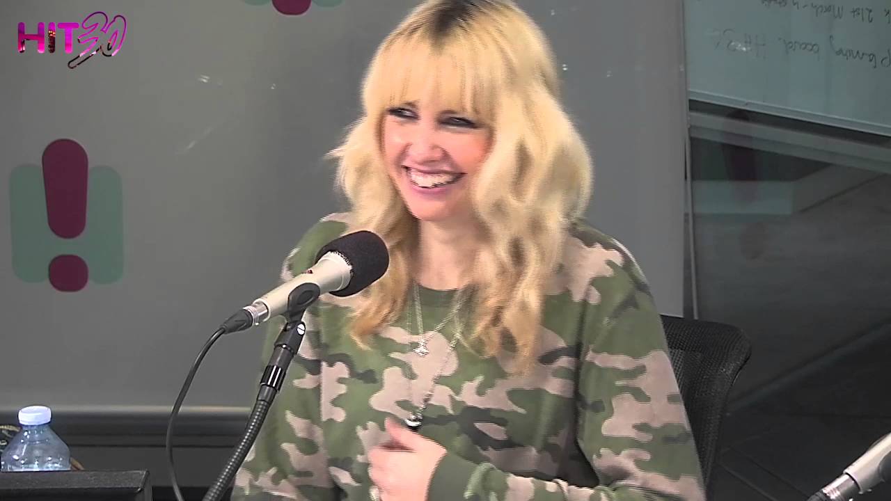 Ladyhawke heard her song at a wedding and didn't realise it was hers! | Hit 30