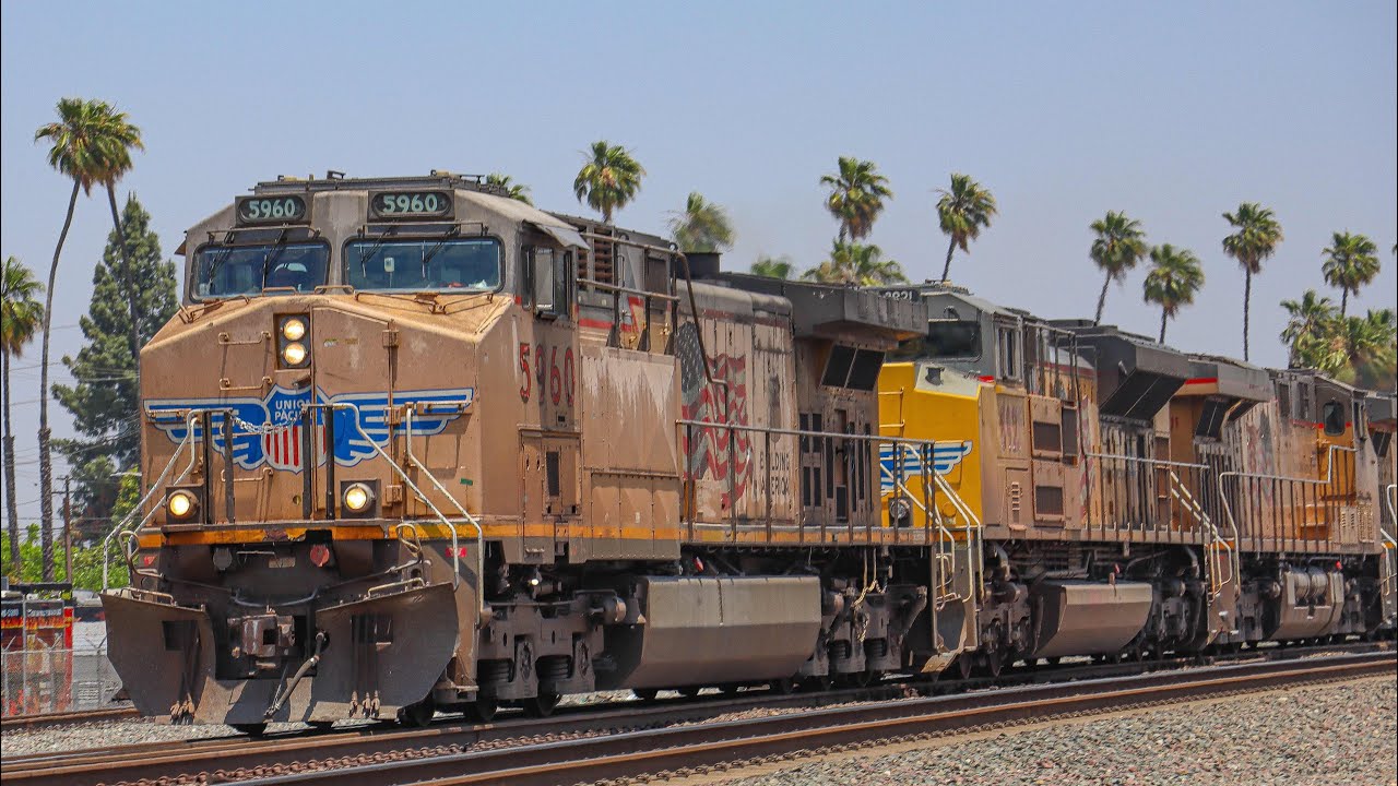 Railfanning Cridge Street, Riverside California ft. UP and BNSF freight trains and more!