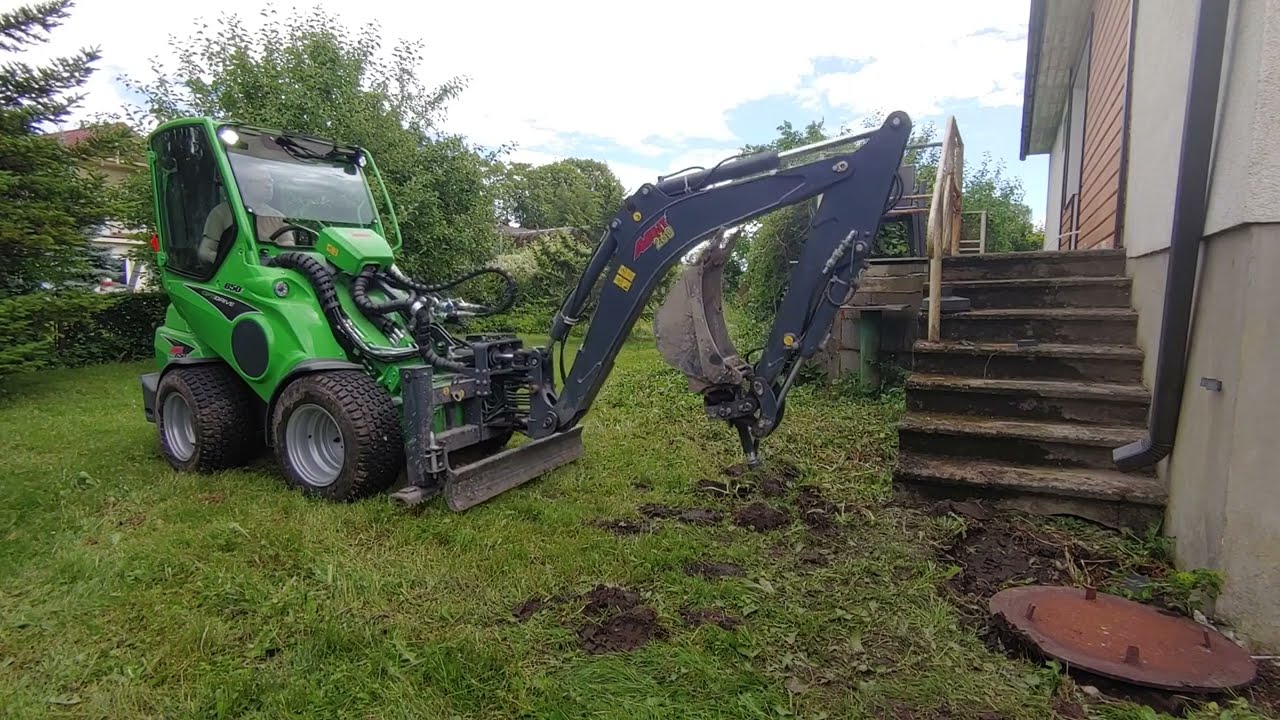 Avant Digger 260 with 650i vs sewer junction
