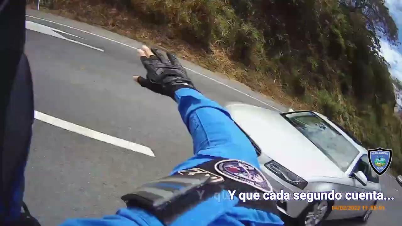 Escolta a ambulancia que transporta niño con paro cardio respiratorio