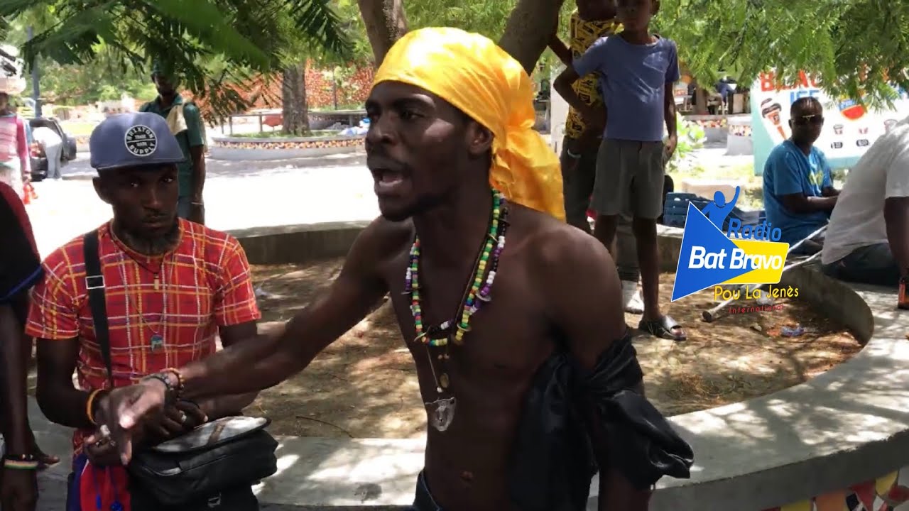 Bravo ak Tas Kafe yon jèn gason ki pa pè pale ak Nèg kap kraze peyi an nan yon tèks