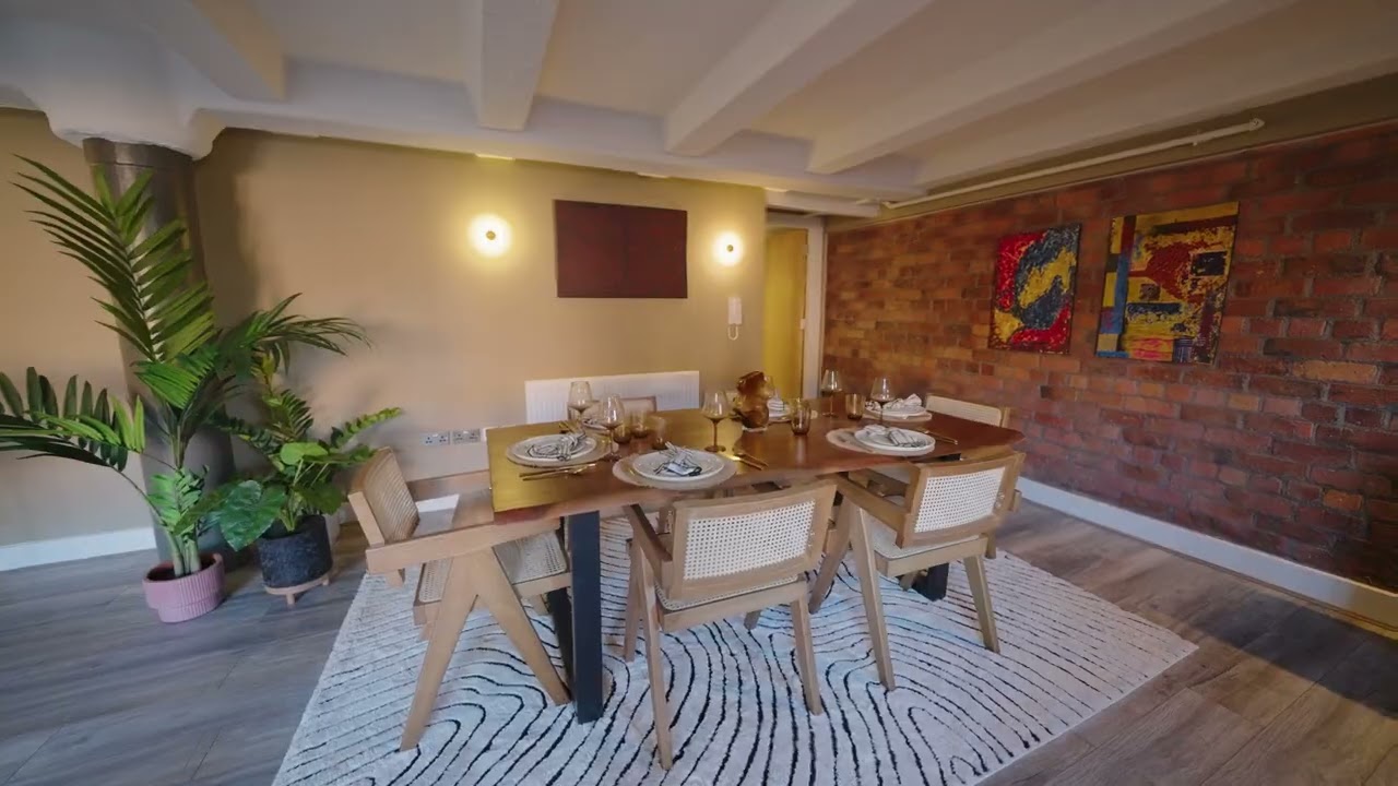 Tobacco Warehouse show apartment 135