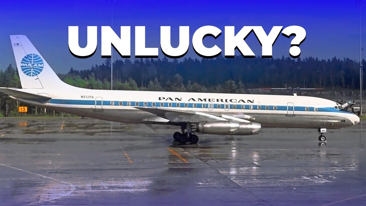 Реактивный самолет, который едва уцелел.