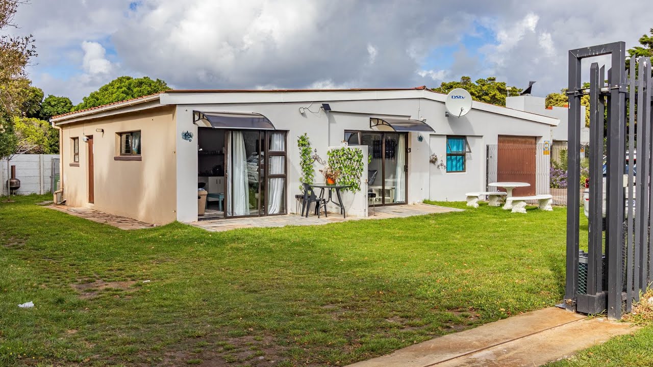 1 Bedroom To Let | Sandbaai