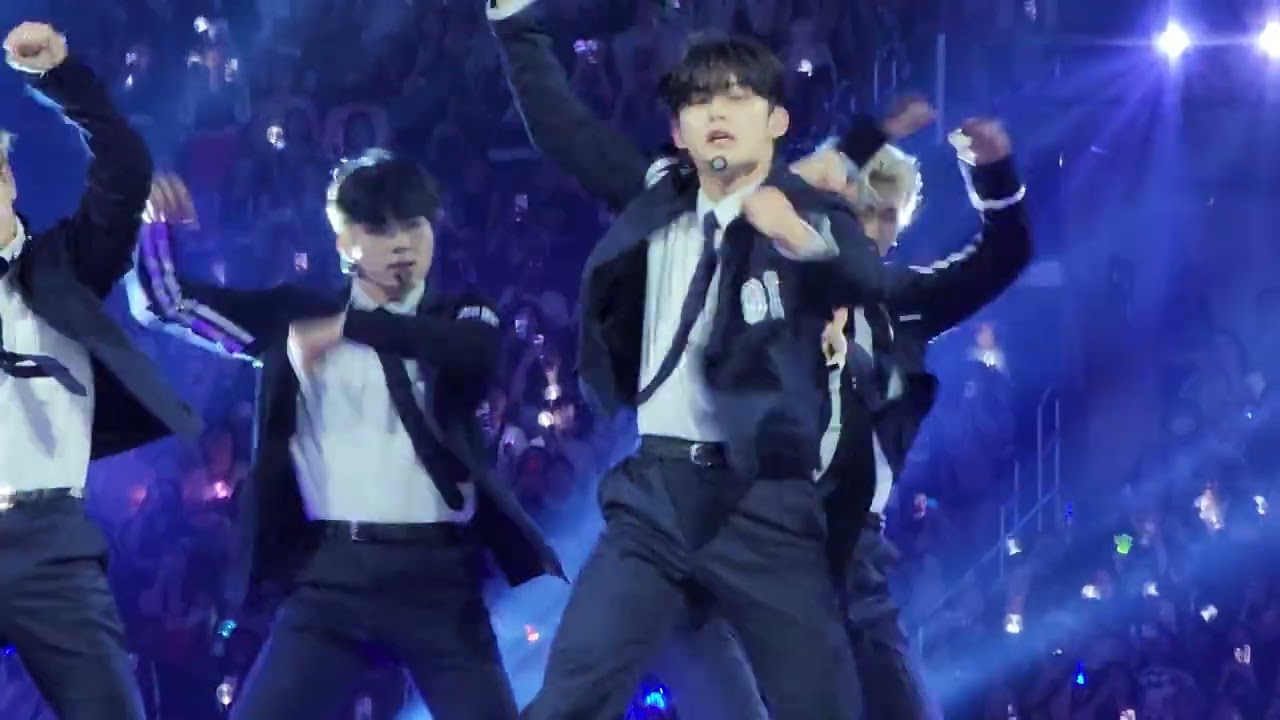 Zerobaseone performing 