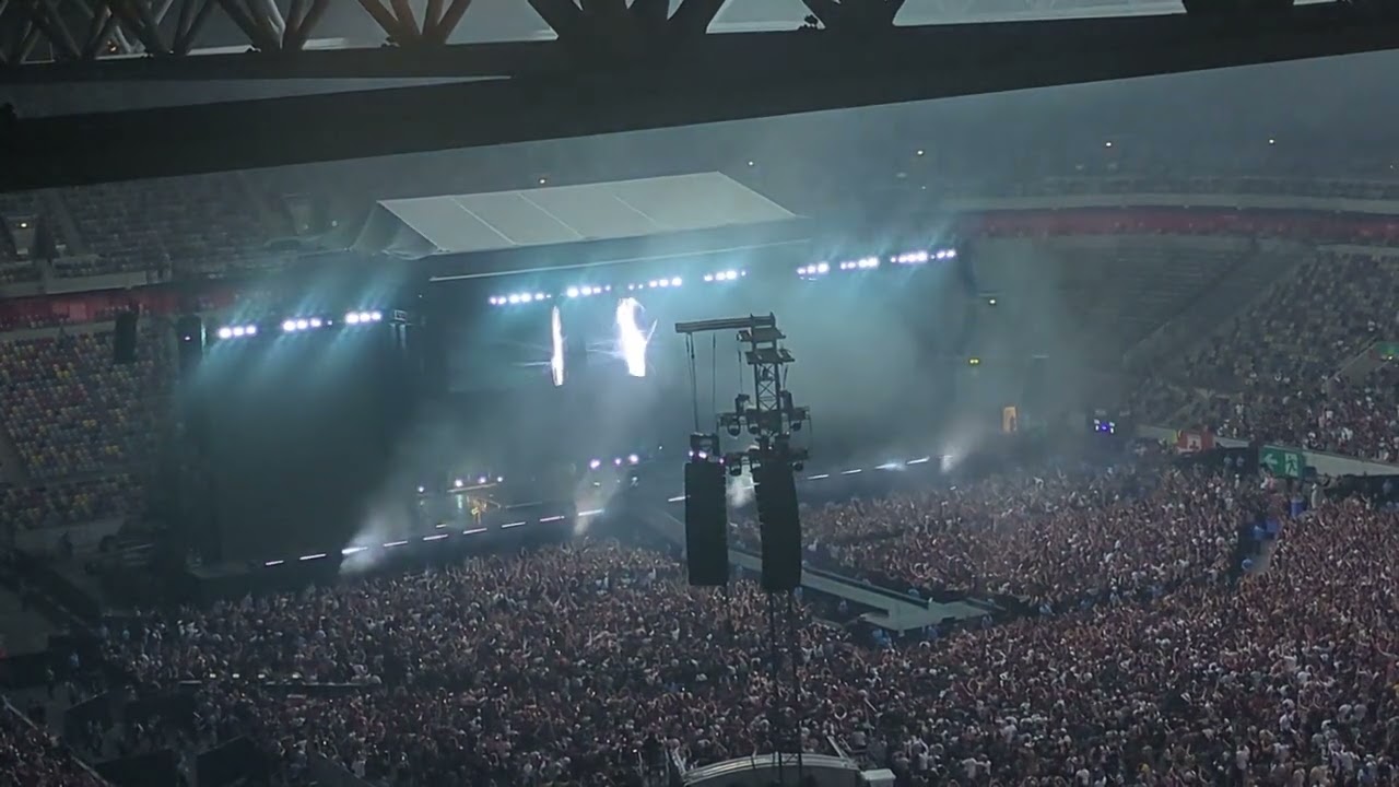 Intro + Somewhere I Belong - Linkin Park - Düsseldorf 2025