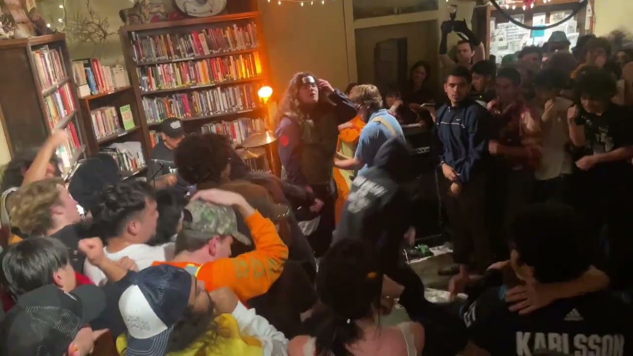 Arbitrary Live in Santa Cruz (Full Vid)