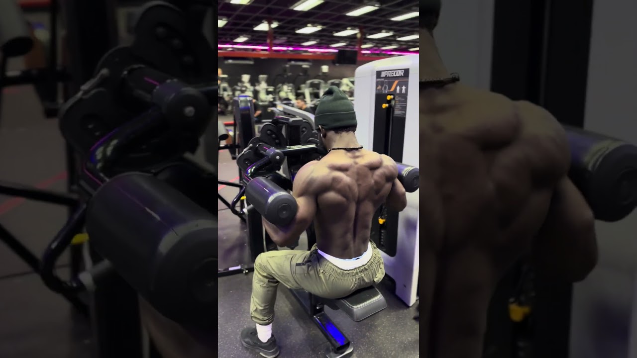 #fitness #motivation #shoulderworkout #subscribe #7weeksout #emeraldcup #pnwlife
