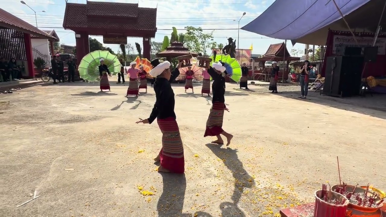การแสดง สืบฮีต สานฮอย ตามรอยวิถีไทลื้อโรงเรียนชุมชนบ้านเชียงบาน