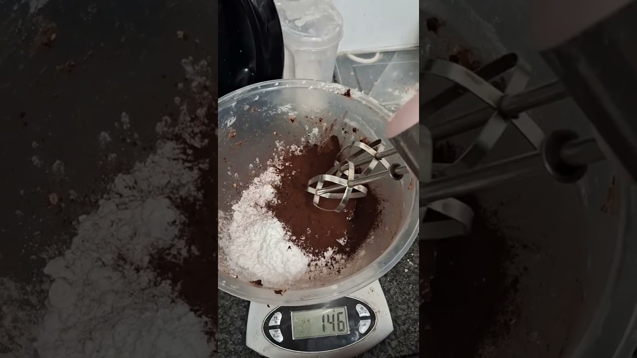 Icing the oldskool chocolate oaty cake