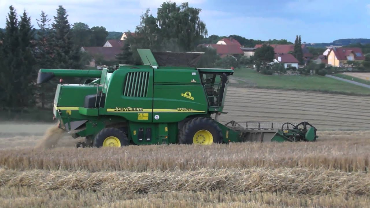 Gerste wegputzen mit John Deere 9780 CTS